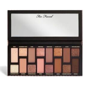 Too Faced Born This Way Eyeshadow Palette - Natural Nudes